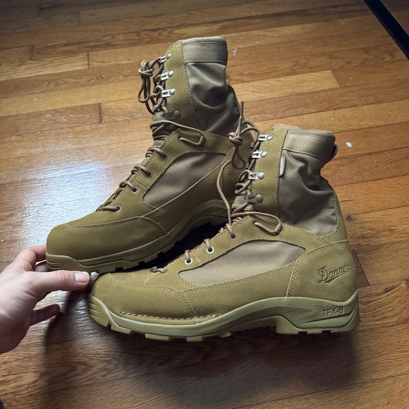 New Mens Danner GTX-8 Boots - Picture 1 of 8